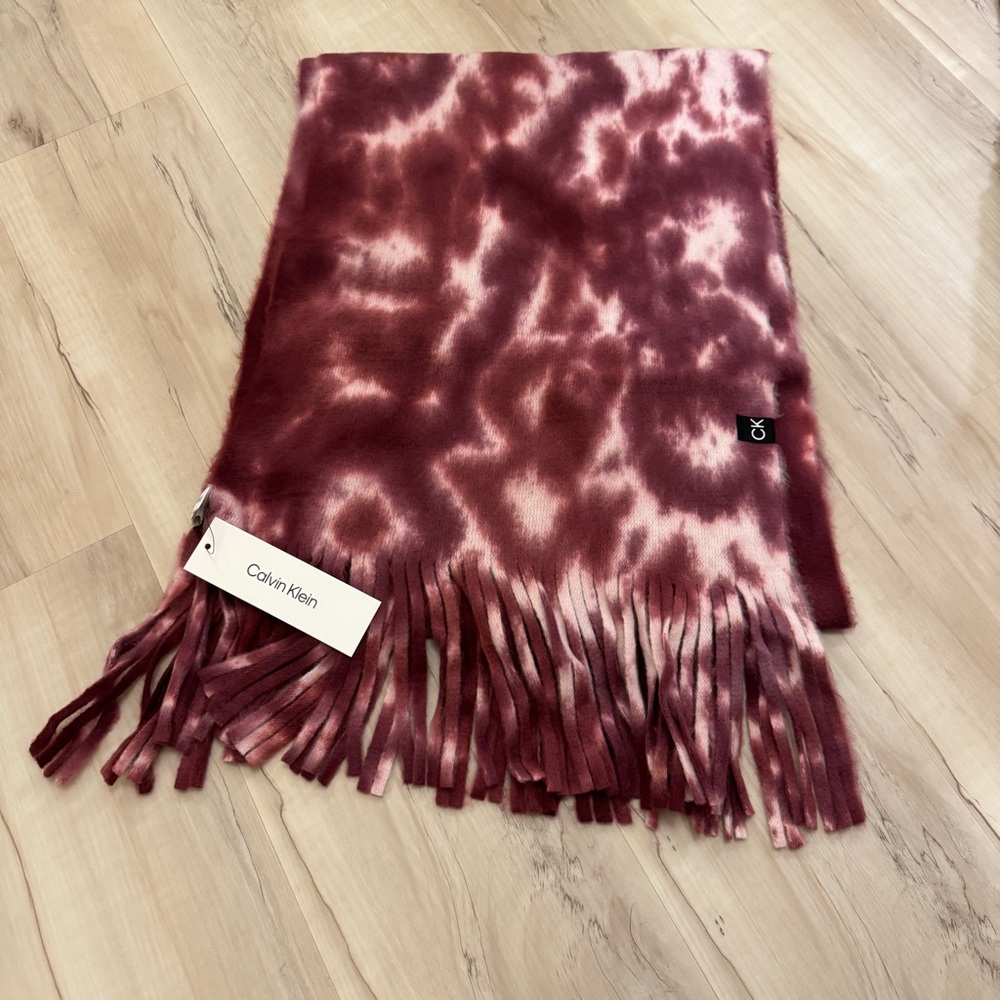 Calvin Klein Burgundy Rosewood Tonal Tie-dye Scarf